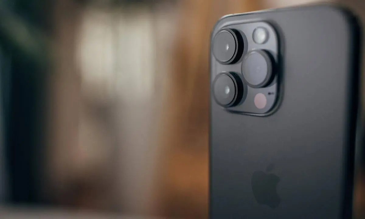 comparacion de baterias de iphones - Cuál es el iPhone que le dura más la batería